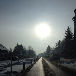 Foto von Straße ist zu sehen - heute.