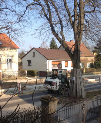 Foto vom Bagger - heute Nachmittag auf der Straße früh