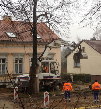 Foto von Bagger am Baum 72 ist zu sehen - heute.