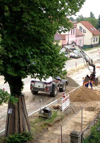 Foto von Straßenbauarbeiten heute Höhe Eisenbahnstraße 134.