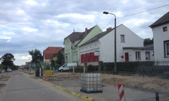Foto von der Baustraße ist zu sehen.