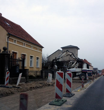 Foto von der Eisenbahnstraße ist zu sehen - heute morgen.