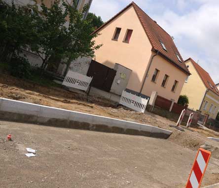 Foto von der Eisenbahnstraße Sand mit einem Rohr - heute. title=