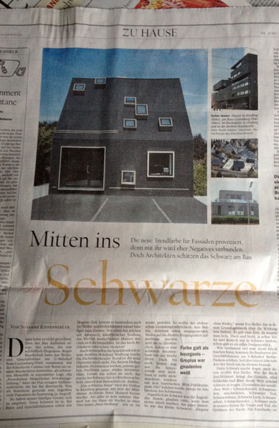 Foto von Zeitungsartikel Foto von einem Zeitungsartikel ist zu sehen.