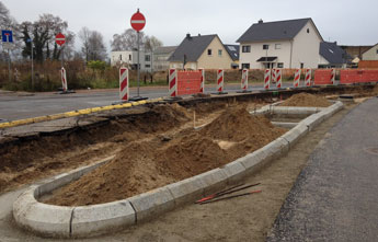 Foto von der Straße am Jahnplatz ist zu sehen - heute.