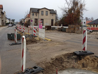 Foto von der Straße am Jahnplatz ist zu sehen - heute.