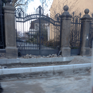 Foto - Straße im Bau - heute vor der Villa Nr. 51 Foto von der Straße vor der Hausnr. 51 - heute.