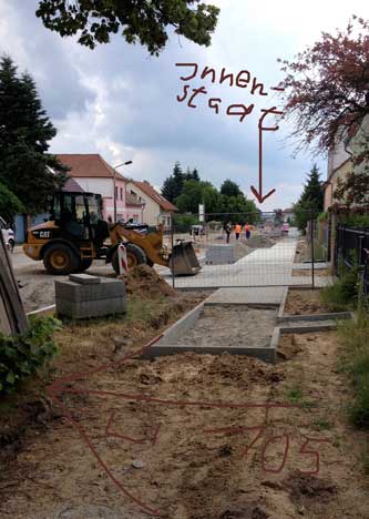 Blick mittags Richtung Innenstadt. Dort arbeiten Mitarbeiter der Firma Eurovia. 