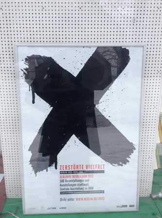 in Berlin gesehen Foto von einem Plakat über eine aktuelle Ausstellung in Berlin