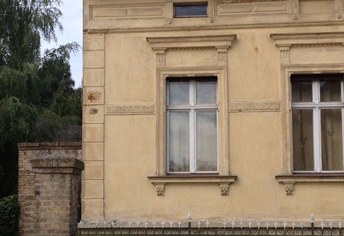 Blick auf Haus Nr. 158 heute Foto: Blick auf die Fassade des Hauses Nr. 158.