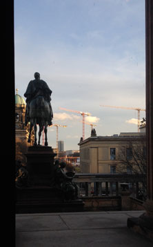 Foto auf Schloßplatz in Berlin ist zu sehen - heute.