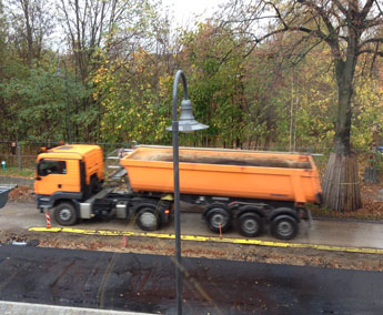 Blick auf LKW - heute früh Foto von LKW - heute früh.