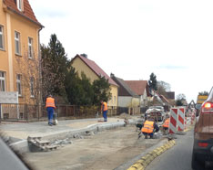 Foto von der Straße in Höhe der Hausnr. 72 - heute um 15.30 Uhr.