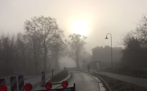 Foto von Straße im Nebel, Foto wowi Foto von der Straße im Nebel ist zu sehen - heute.