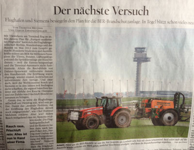 Foto von Zeitungsartikel über BER ist abgebildet.