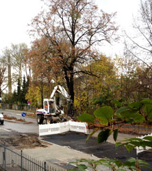 Blick auf Bagger - heute Foto von Bagger auf der Straße - heute.