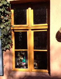 heute fotografiert - Einfachfenster aus Holz Foto von einem alten Einfachfenser aus Holz - heute fotografiert