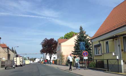 Foto: auf der Eisenbahnstraße wird gearbeitet. title=