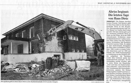 Foto von Zeitungsartikel aus der maz Foto von Haus - Zeitungsartikel ist zu sehen - heute.