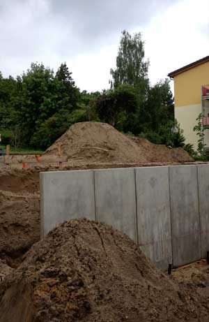 Foto von der Baustelle - Ansicht Straßenseite! title=