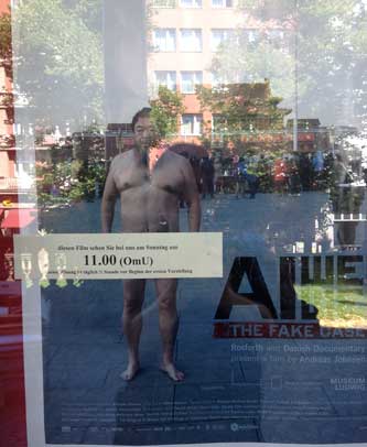 Filmplakat heute Foto von einem Filmplakat am Delphi in Berlin ist zu sehen
