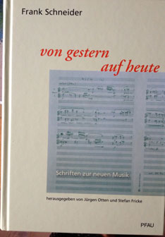 Buchdeckel Foto von einem Buchdeckel ist zu sehen.